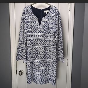 Signature by Robbie Bee